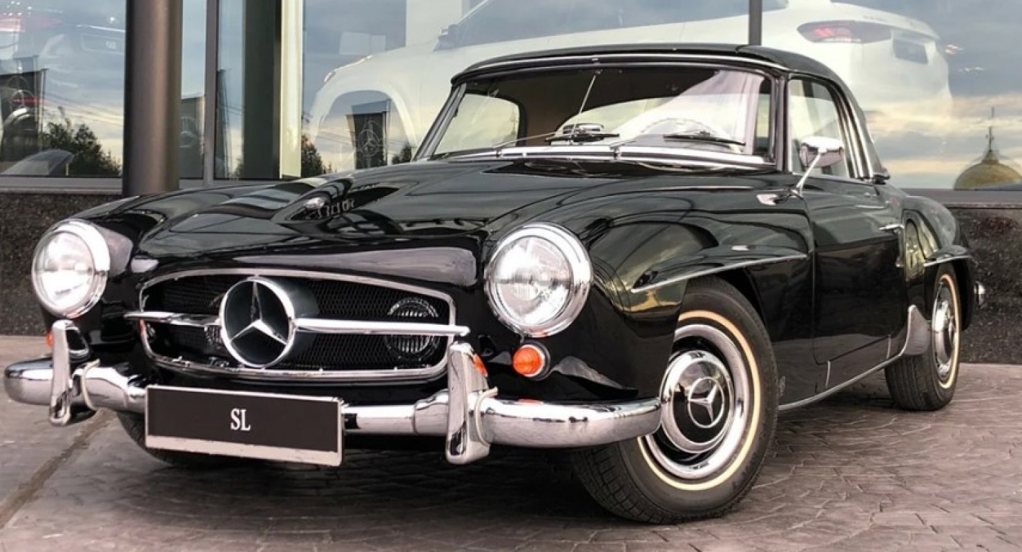 В России продают эксклюзивный Mercedes-Benz 190 SL за 19,5 млн руб