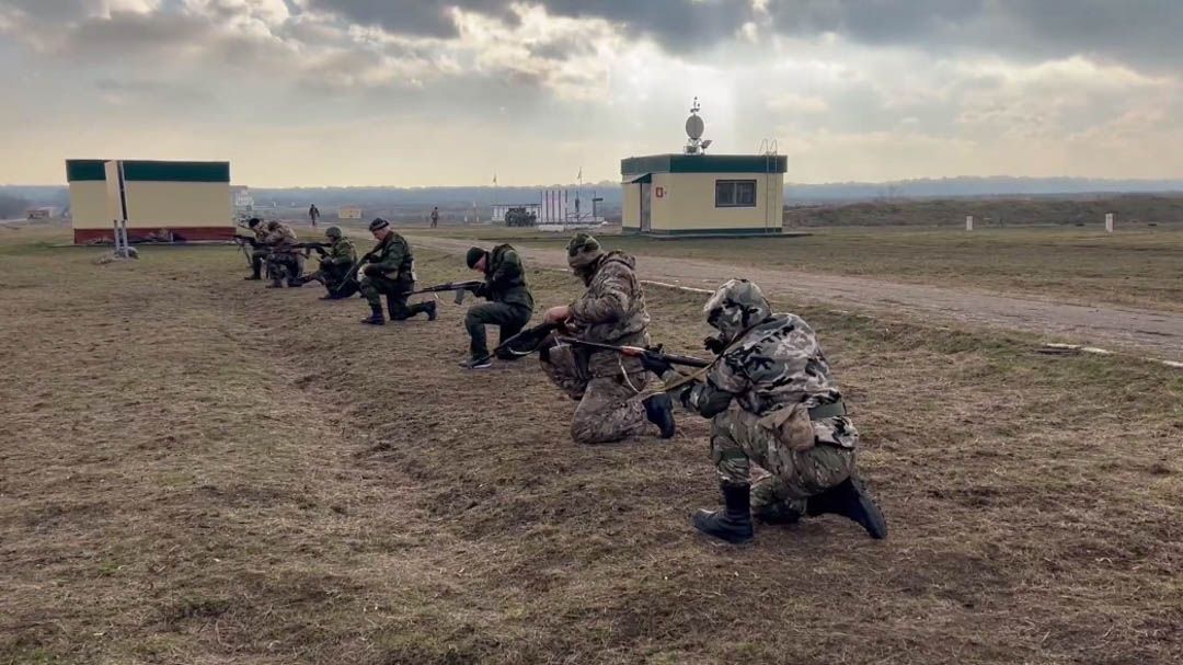 «Делают из орлят настоящих людоедов»: Пригожин побывал на одной из тренировок на спецполигоне ЧВК «Вагнер»