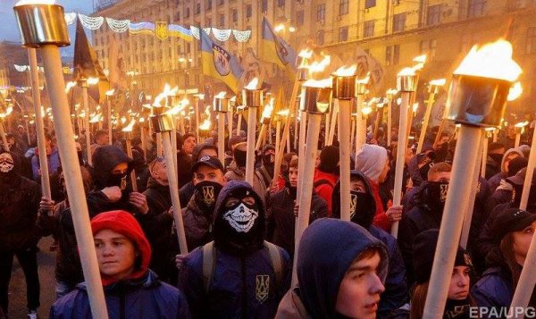 Украинский нацизм на марше