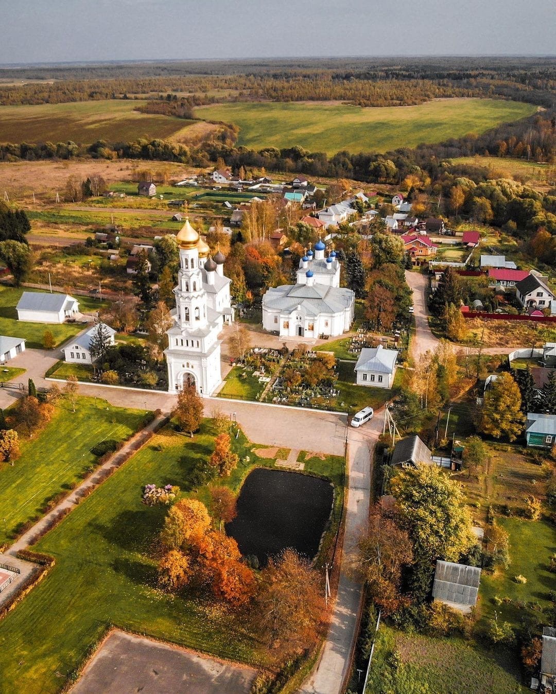 Блогер показала храмовый комплекс Успения Пресвятой Богородицы в Тверской области