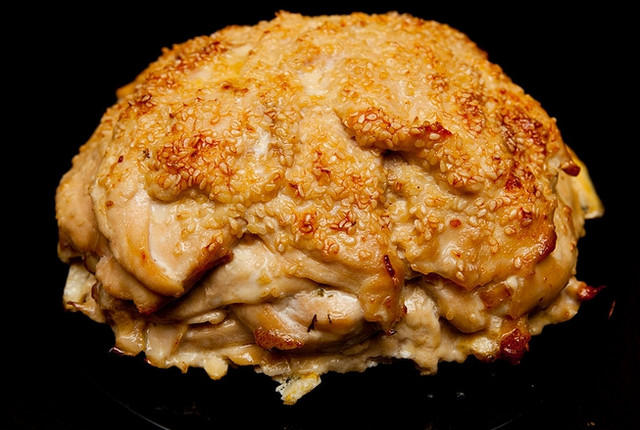 Курица слоёная «удиви гостей» смазать, яйцом, выложить, готовится, нарезаем, картофель, морковью, хорошо, можно, куриная, Важно , оставаться, филейного, должны, свободными, чтобы, запекании, создали, зелени , Вкуснейшее