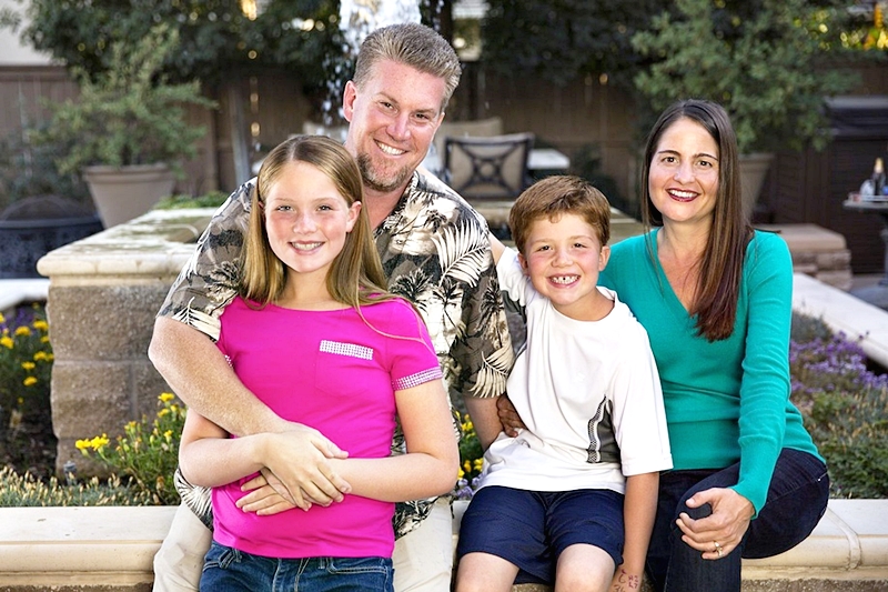 Над этой малышкой подшучивали в школе из-за лишнего веса — но сегодня её не узнать 