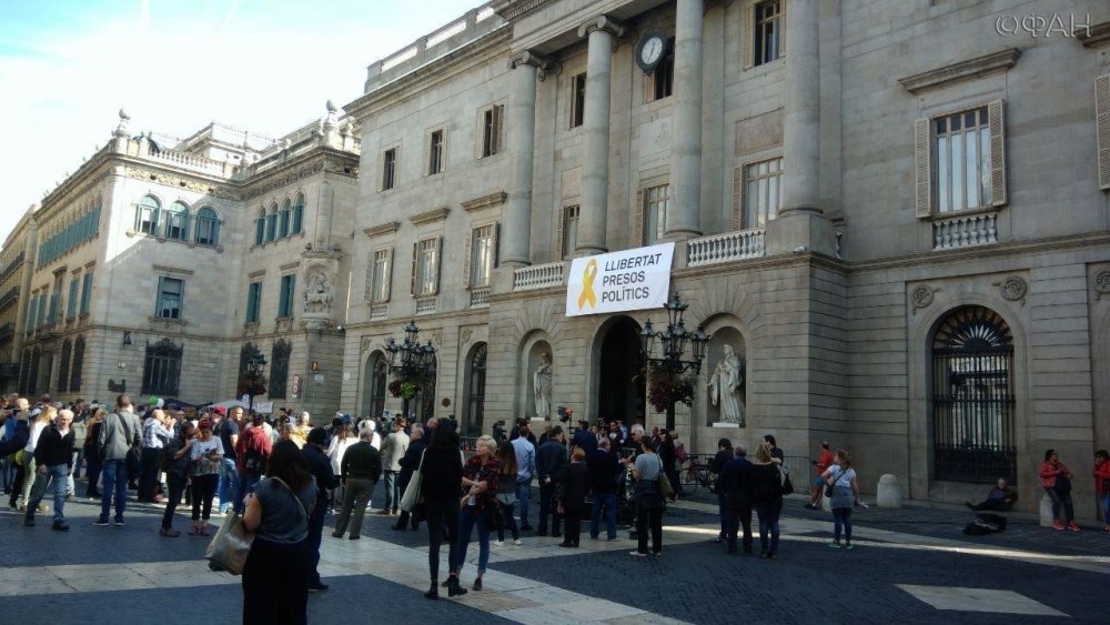 Испания — это клетка: Каталония требует свободы для своих политиков
