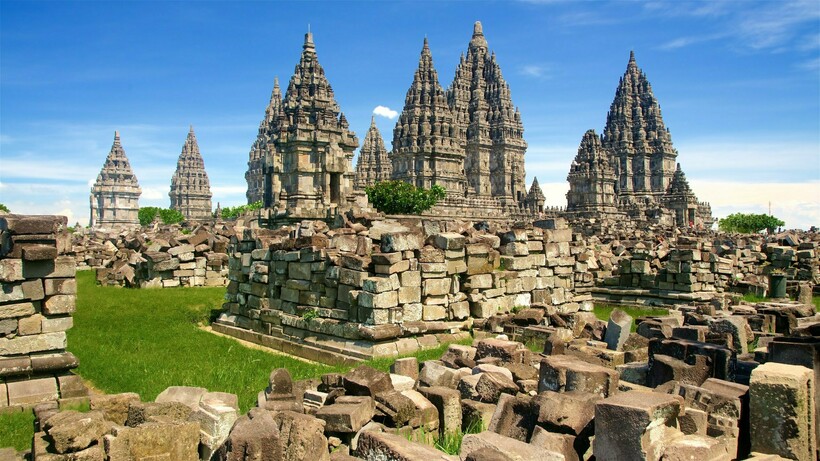 Руины вокруг храмов. Фото: travel-assets.com 