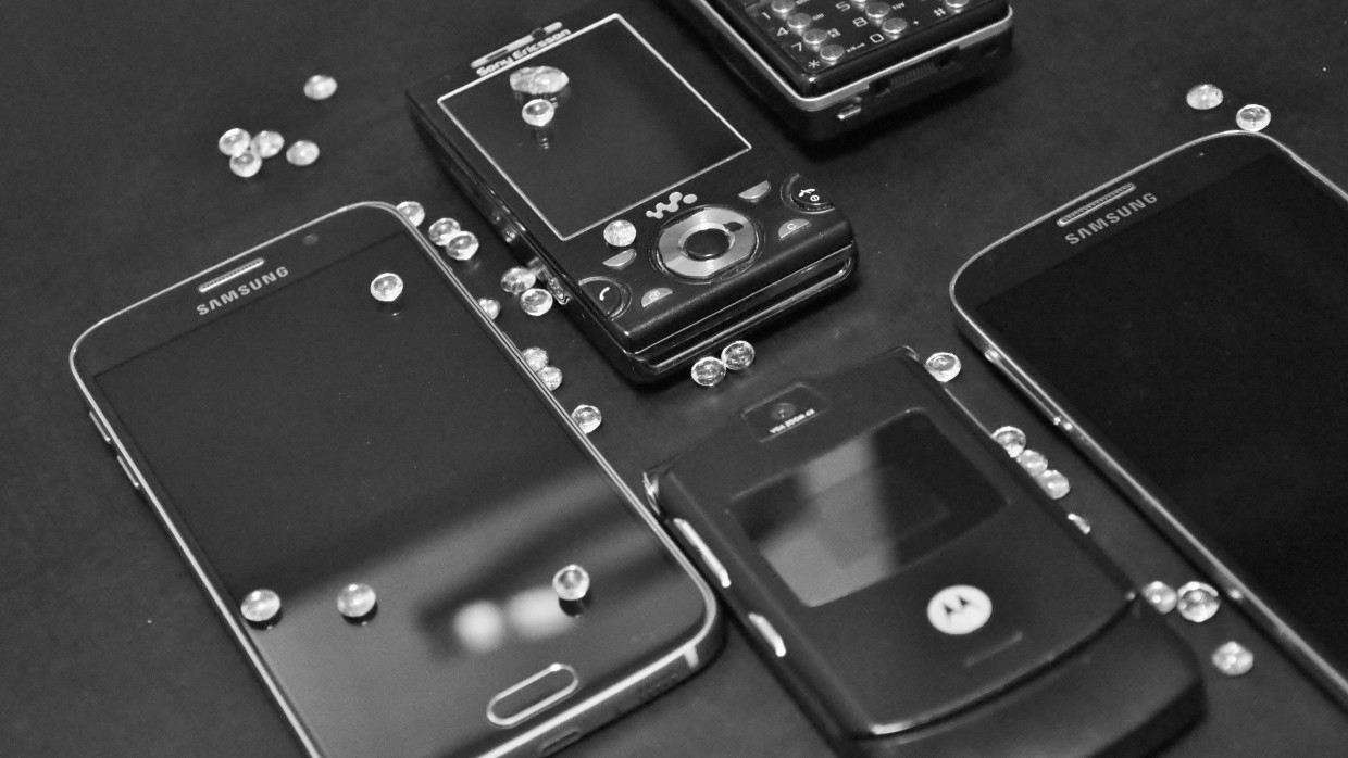 Ученые из Индии создали саморегенерирующийся материал для стекла смартфонов Ученые из Индии создали саморегенерирующийся материал для стекла смартфонов Наука