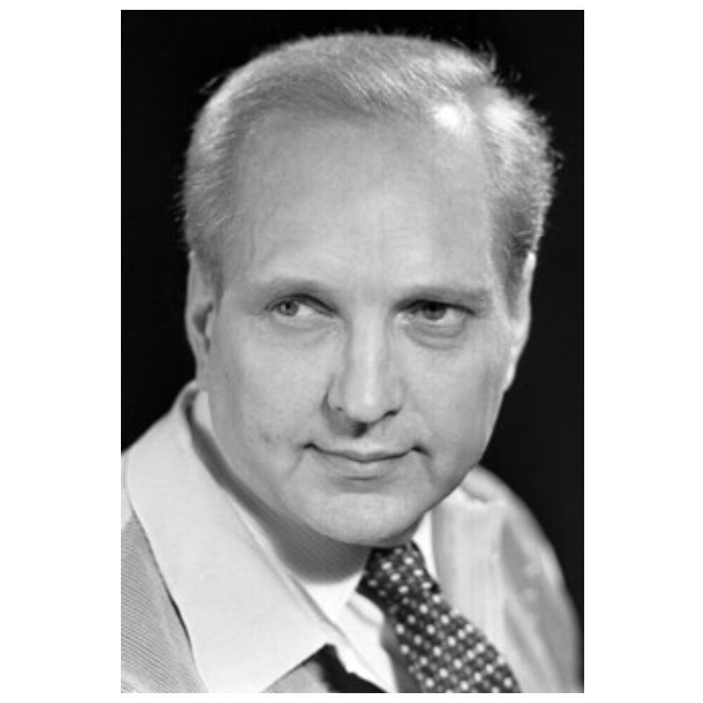 «Девочки, а вы случайно не ошиблись?», актер сыгравший робкого зрителя в «Джентльменах удачи» 