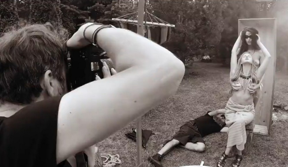 Календарь от польских гробовщиков на 2020 год Календарь от польских гробовщиков на 2020 год фотография