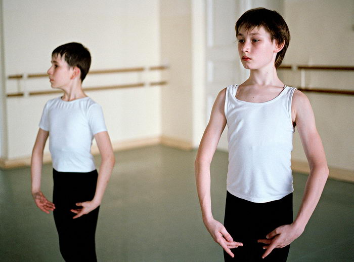 Ученики балетной школы в фотографиях Rachel Papo. Каждодневный труд через боль и отчаяние Ученики балетной школы в фотографиях Rachel Papo. Каждодневный труд через боль и отчаяние