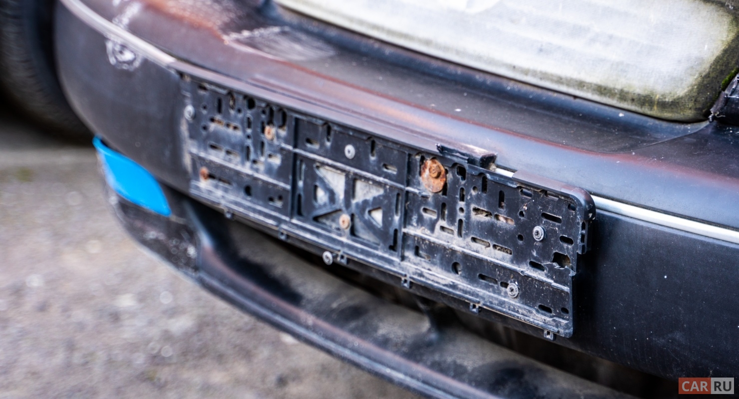 Проблемы с парковкой авто без номерных знаков