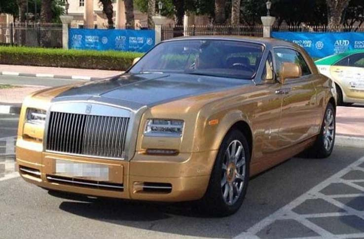 Только жители Дубая могут так шикарно блеснуть на своих автомобилях