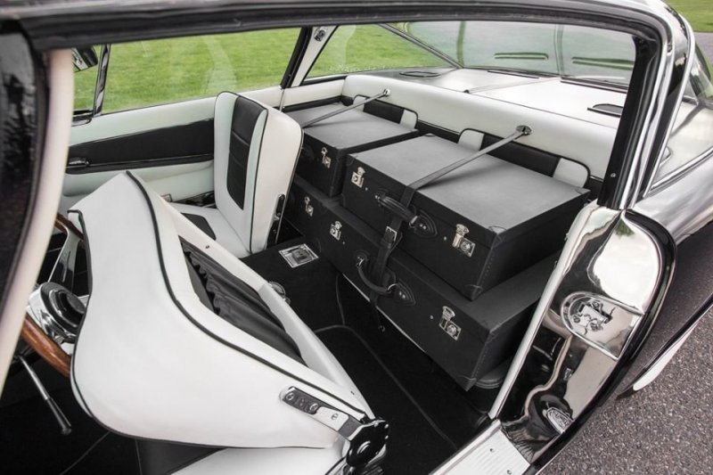 Dual-Ghia Convertible: автомобиль Френка Синатры и Рональда Рейгана Dual-Ghia Convertible: автомобиль Френка Синатры и Рональда Рейгана