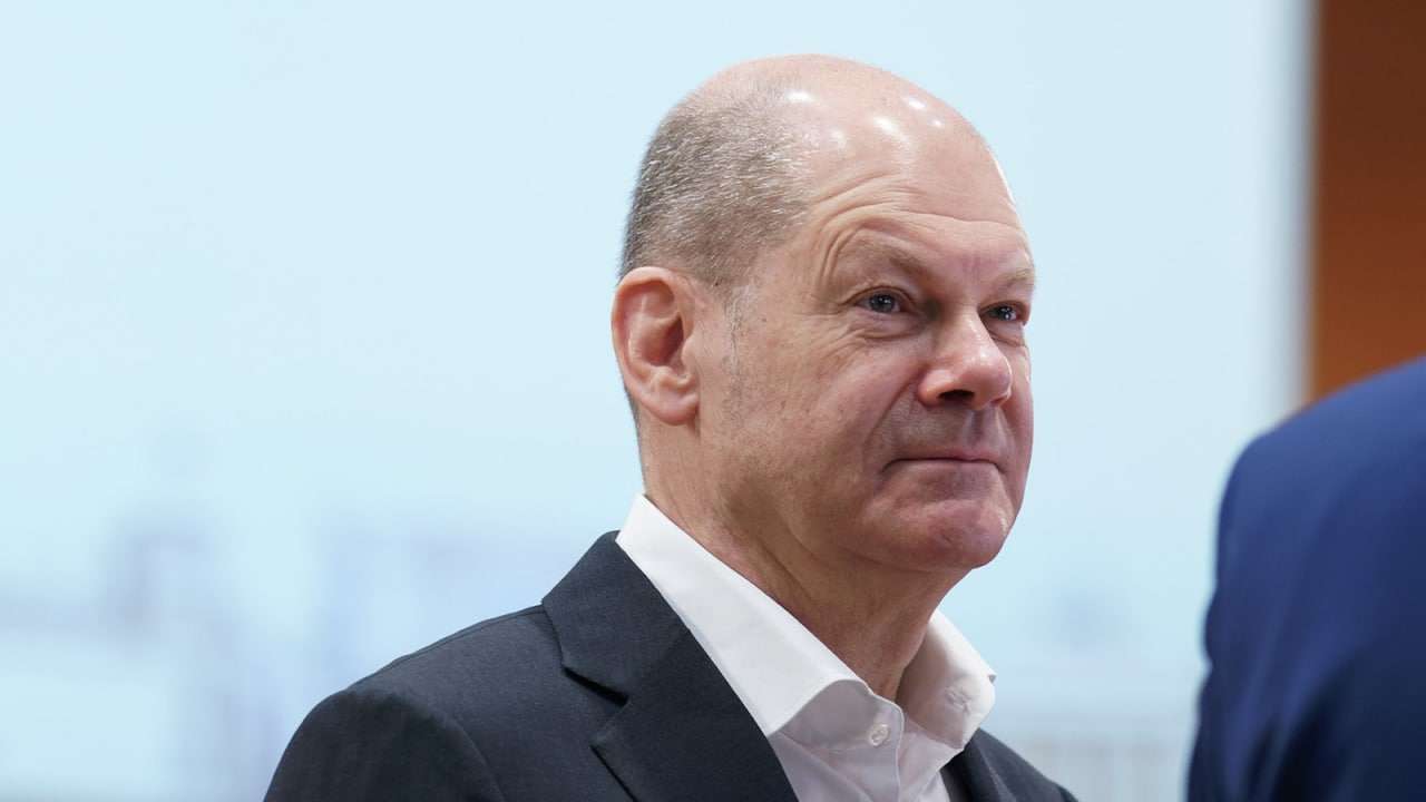 Шольц: Греция отправит Украине танки советского образца в обмен на немецкие бронеавтомобили