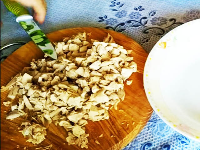 Салаты на 8 Марта – шесть вкусных рецептов Салаты на 8 Марта – шесть вкусных рецептов