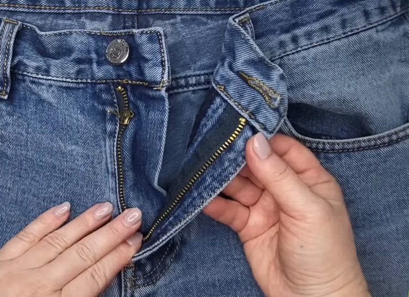 Подруга-швея рассказала, как починить сломанную молнию на джинсах за минуту
