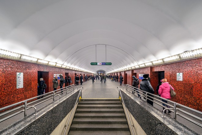 Трое задержаны по делу о мошенничестве при оценке рисков в метро Петербурга
