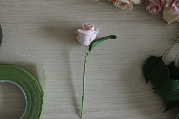 Лепка из полимерной глины: восхитительное сердце из роз (2/2) цветы, проволока, проволоки, цветов, чтобы, просто, цветка, листики, втыкаем, можно, лучше, между, должна, получилось, будет, цветок, букет, проволоку, проволочки, листья