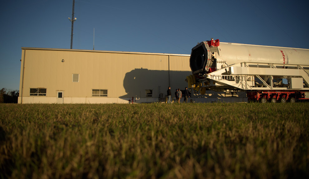 Старт американской ракеты Antares