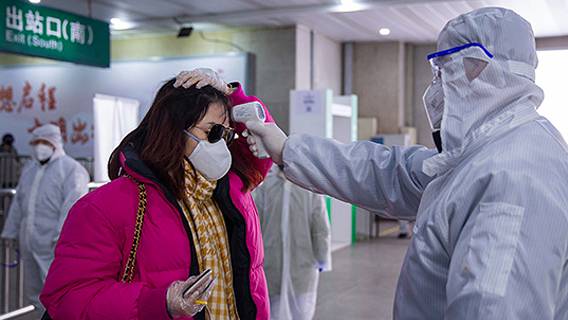 Около полумиллиона жителей Уханя могли переболеть коронавирусом, что в 10 раз превышает официальные данные