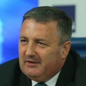 Александр Перенджиев: Шумиха вокруг Украины создана для отвлечения России от атак США в Арктике Александр Перенджиев: Шумиха вокруг Украины создана для отвлечения России от атак США в Арктике геополитика