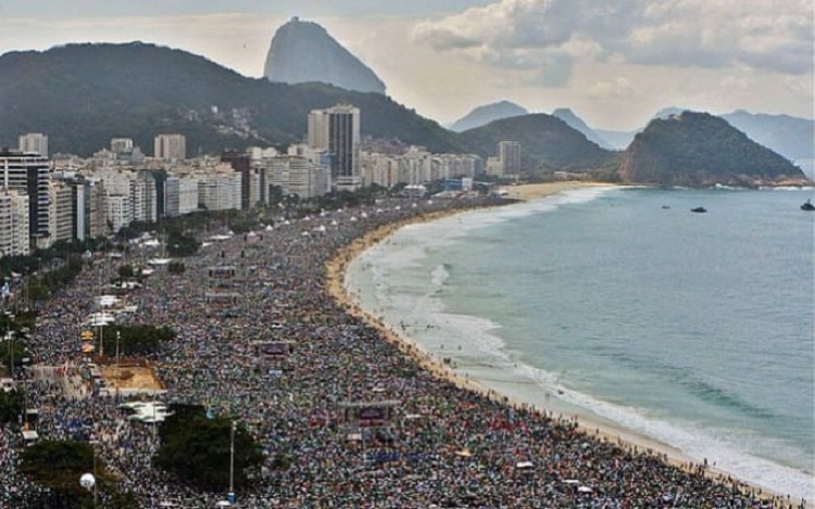 Ожидание и реальность: 15 известных мест, которые выглядят совсем не так, как на фото Ожидание и реальность: 15 известных мест, которые выглядят совсем не так, как на фото