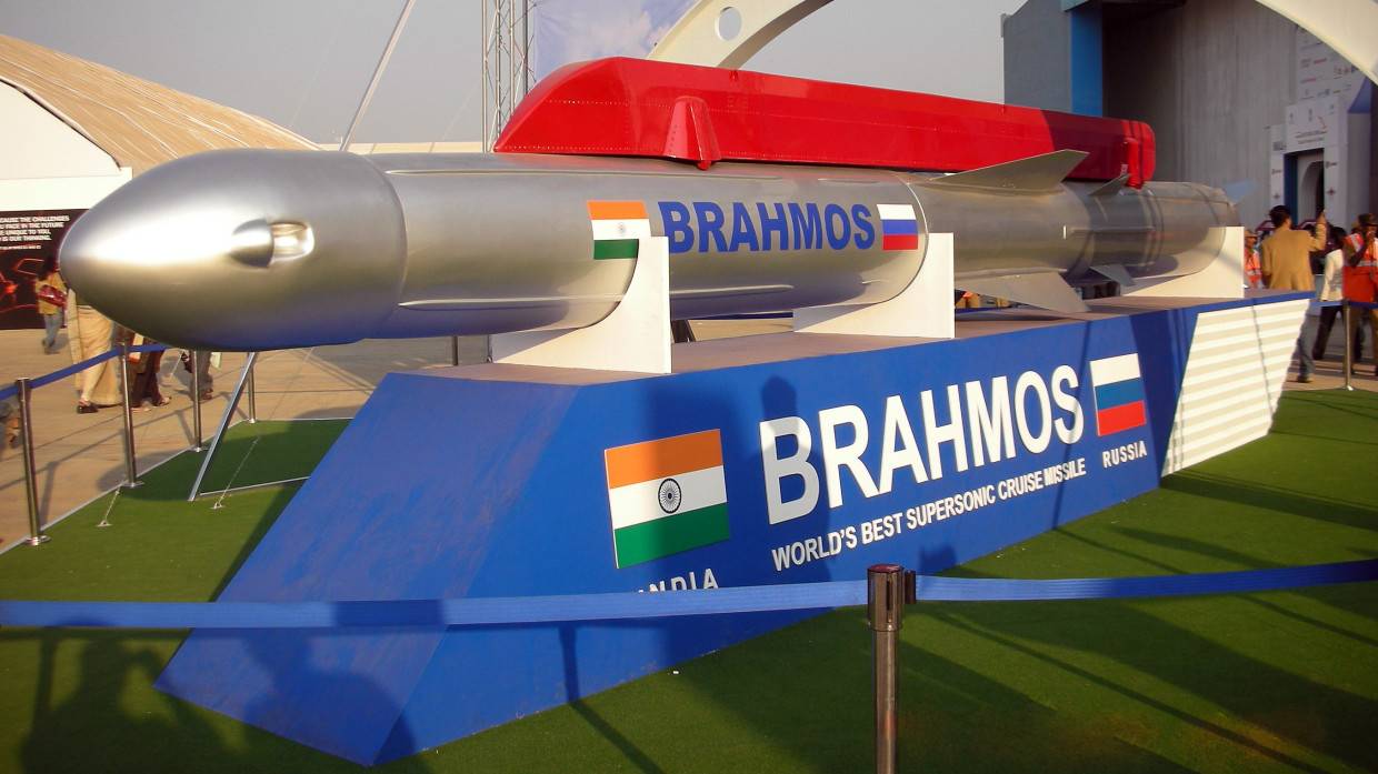 Минобороны Филиппин заявило о покупке ракетных систем BrahMos у Индии