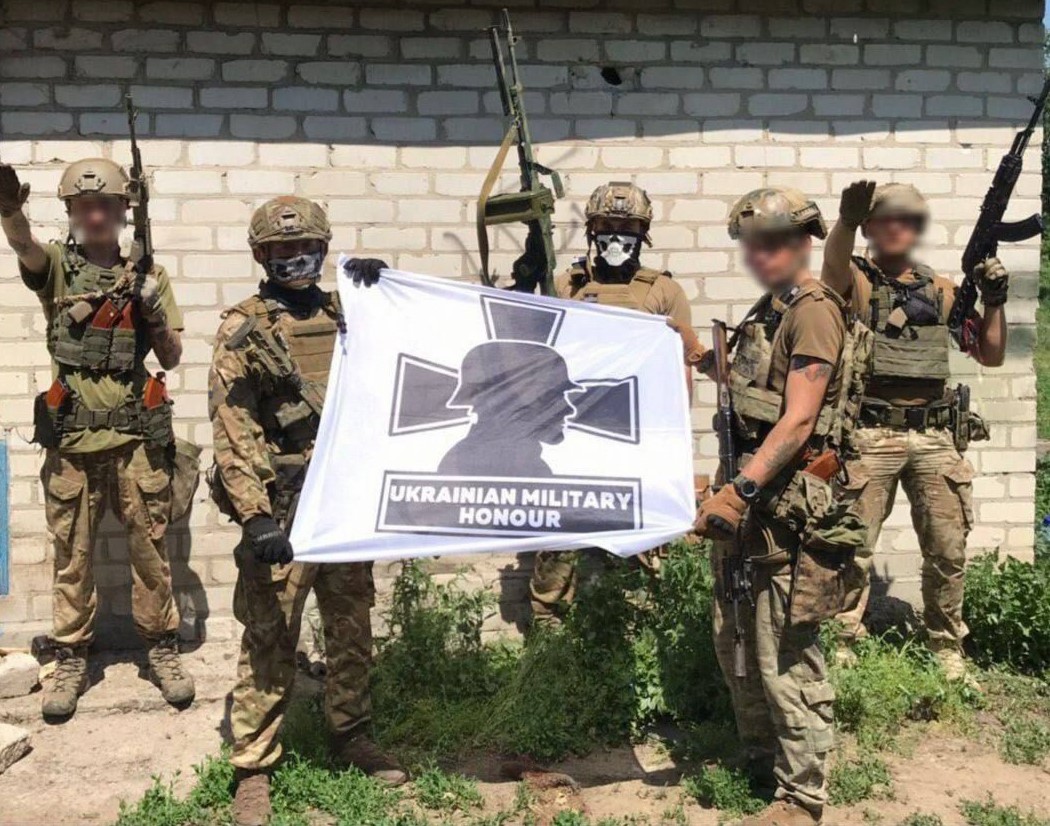 Злобная старуха Украина…