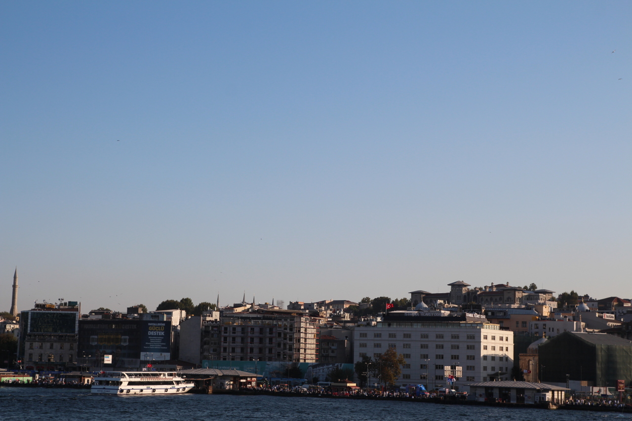 Турецкие дневники (сентябрь 2021 года). Босфор — 1 Стамбула, моста, султана, Мечеть, дворец, изящных, метра, строительства, искусств, части, Стамбуле, через, бухту, Синана, мечети, башни, длиной, район, построен, Безмиалем
