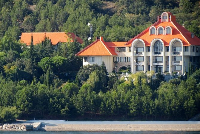 Дачи генсеков СССР: где шикарно от гос дел отдыхали советские вожди Дачи генсеков СССР: где шикарно от гос дел отдыхали советские вожди дача,история,отдых,ссср