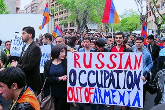 Россияне припомнили Пашиняну русофобские выступления в Армении