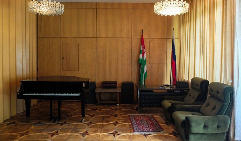 Дачи генсеков СССР: где шикарно от гос дел отдыхали советские вожди Дачи генсеков СССР: где шикарно от гос дел отдыхали советские вожди дача,история,отдых,ссср