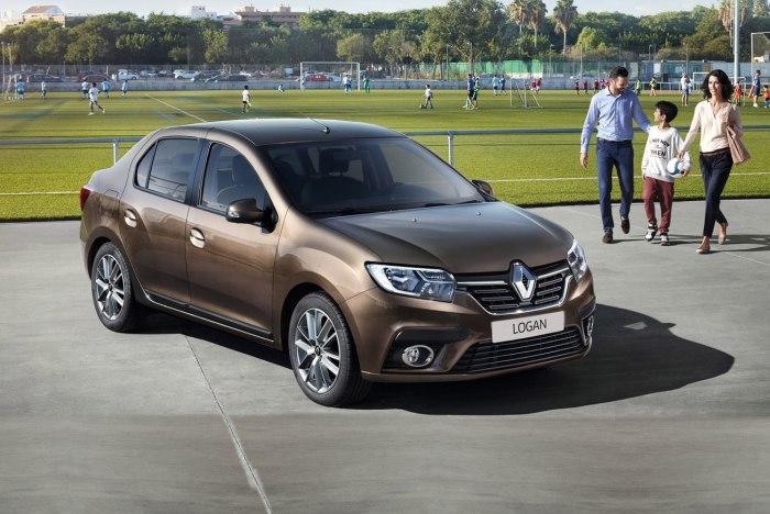 Точно не стоит брать Renault Logan.