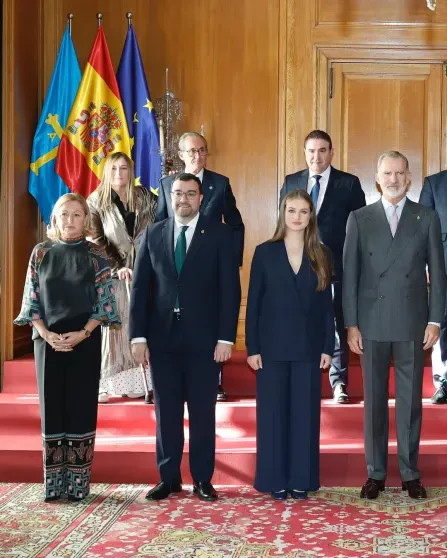 Принцесса Леонор с отцом