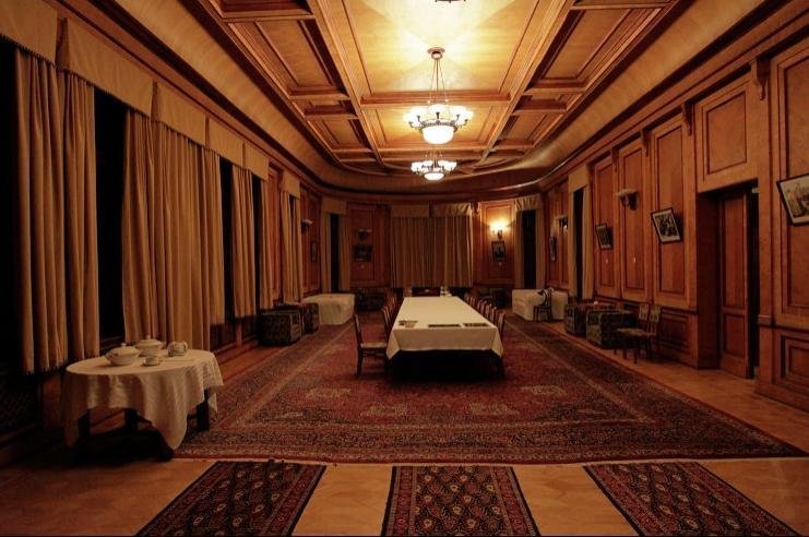 Дачи генсеков СССР: где шикарно от гос дел отдыхали советские вожди Дачи генсеков СССР: где шикарно от гос дел отдыхали советские вожди дача,история,отдых,ссср