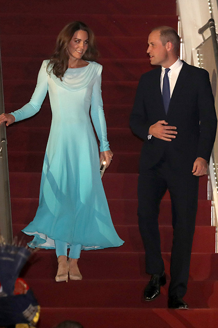 Кейт Миддлтон повторила образ принцессы Дианы в Пакистане Кейт Миддлтон повторила образ принцессы Дианы в Пакистане Звездный стиль