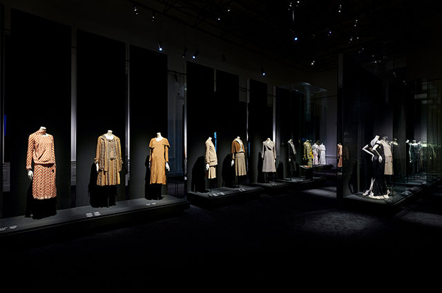 Ванесса Паради, Марион Котийяр и другие на открытии выставки Chanel в Париже Новости моды