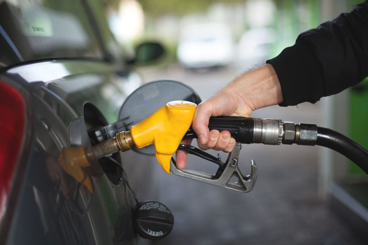 В ДНР резко упала цена на бензин