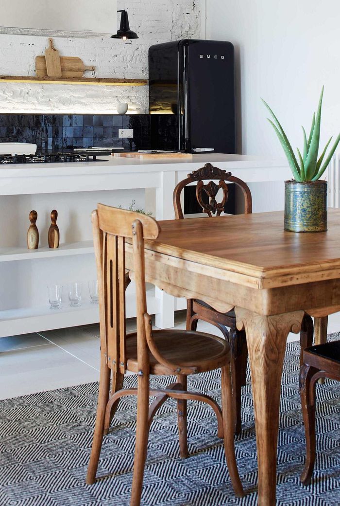 Очаровательная современная квартира с винтажными фактурными акцентами винтаж