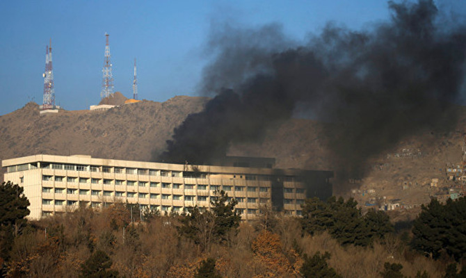 9 украинцев погибли от взрыва отеля в Кабуле