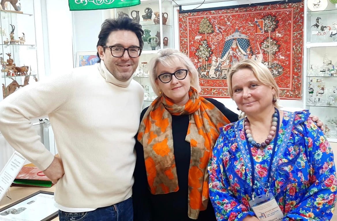 Известный телеведущий Андрей Малахов посетил музей в Твери