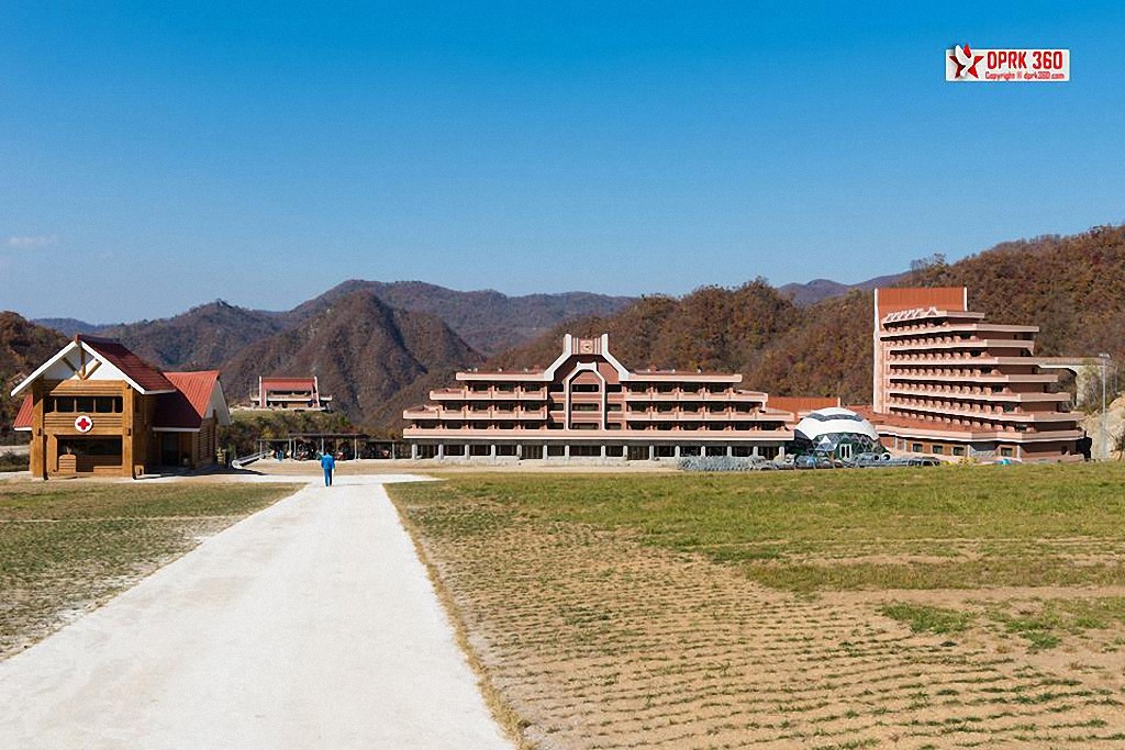 Горнолыжный курорт в Северной Корее Masikryong, курорт, туристов, Северной, курорта, только, чтобы, горнолыжного, Корее, отеле, места, залом, посетил, фотограф, фотографировать, номереФотограф, отеля, также, которые, число