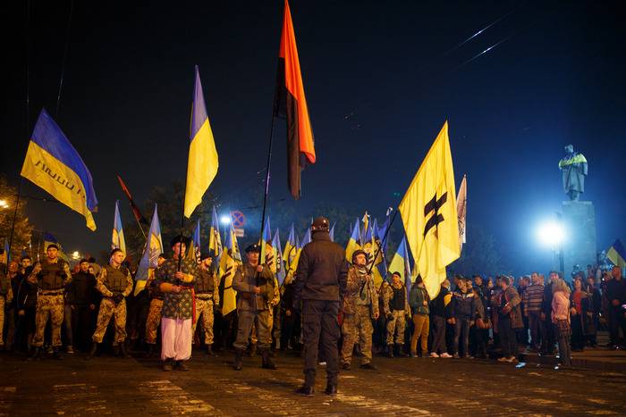 Ярош: контроль над Донбассом вернем быстро