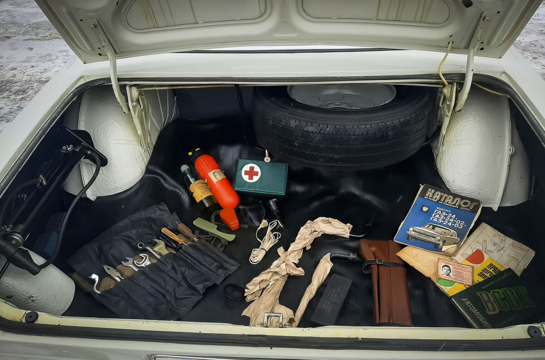 В России забытую на 25 лет в гараже «Волгу» продают по цене топовой Lada Granta В России забытую на 25 лет в гараже «Волгу» продают по цене топовой Lada Granta Новости