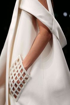 Ажурные карманы - модная деталь этого сезона Ажурные карманы - модная деталь этого сезона