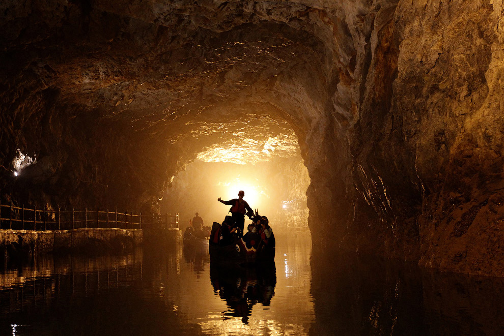 Подземный туннель Бэйхай расположен на тайваньском острове Нанган