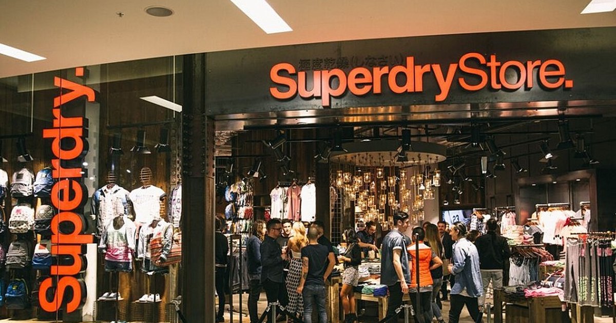 Superdry чей бренд. Одежда Superdry о бренде. Superdry Орджоникидзе. Superdry Метрополис. Магазины супердрай в Москве.