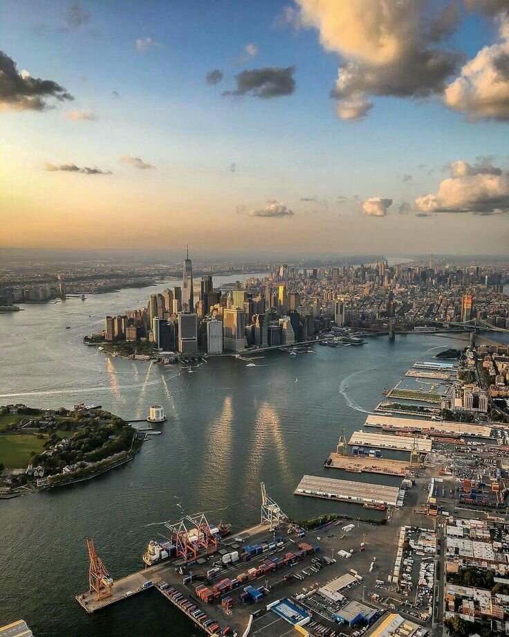 Пару мыслей о загнивающей Америке и встающей с колен России