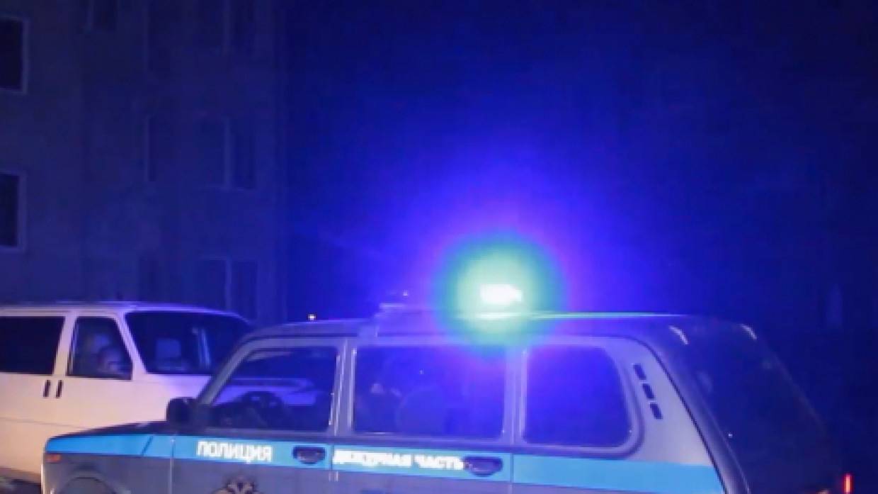 Труп пропавшего девятиклассника нашли в подъезде дома в Петербурге