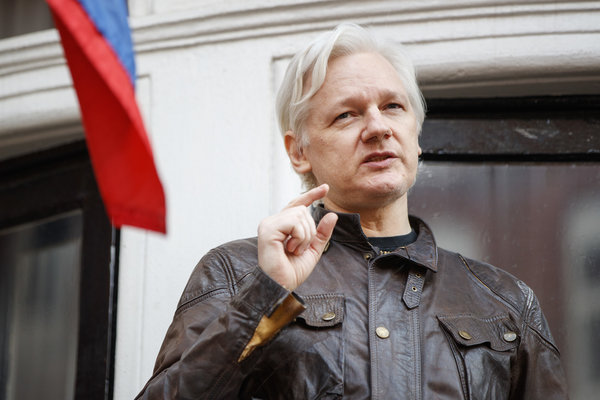 Ассанж в России, истерика у США обеспечена - интернет наводнился слухами о его обмене Ассанж в России, истерика у США обеспечена - интернет наводнился слухами о его обмене