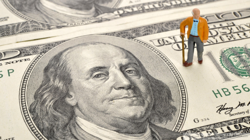 Экономист Хазин: доллар может исчезнуть за пределами США