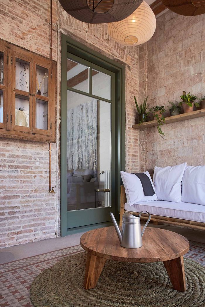 Очаровательная современная квартира с винтажными фактурными акцентами винтаж